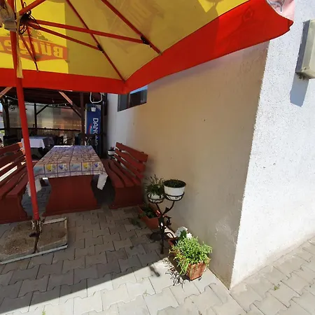 Gazde/Camere de închiriat De Inchiriat Alex Costineşti